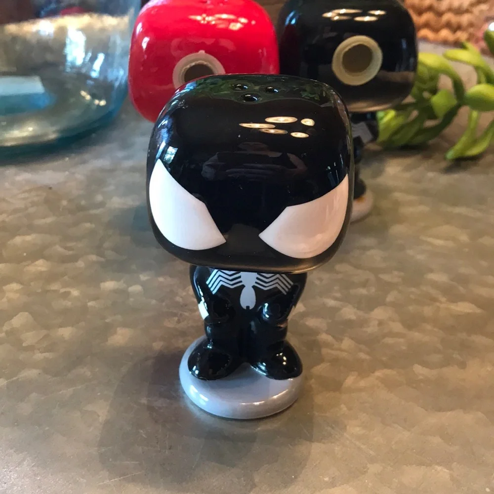 Funko Pop Spider-Man & Venom Salt & Pepper Shaker